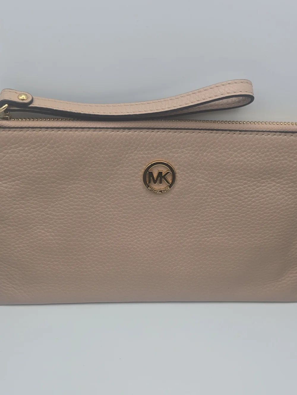 Michael Kors Nude Beige W/ Gold Hardware & MK Clutch/Wristlet (NWOT)✨️
